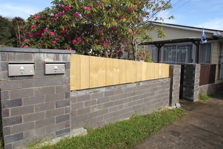 Photo of property in 308 Don Buck Road, Massey, Auckland, 0614