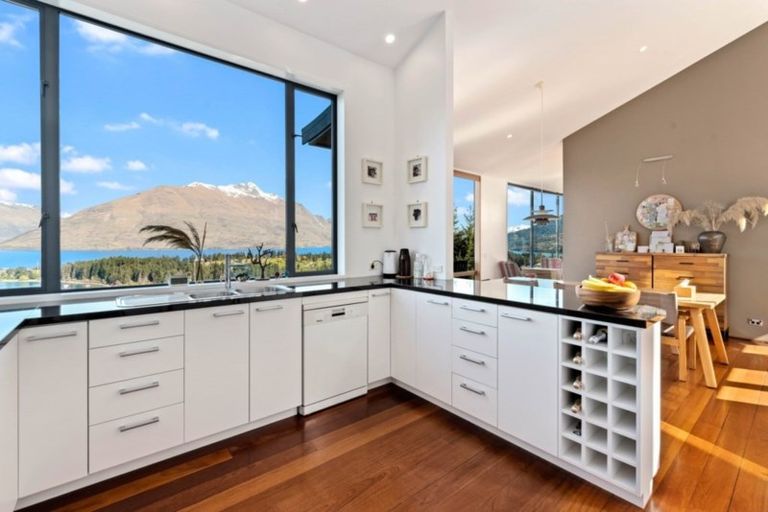 Photo of property in 20 Peregrine Place, Queenstown, 9300