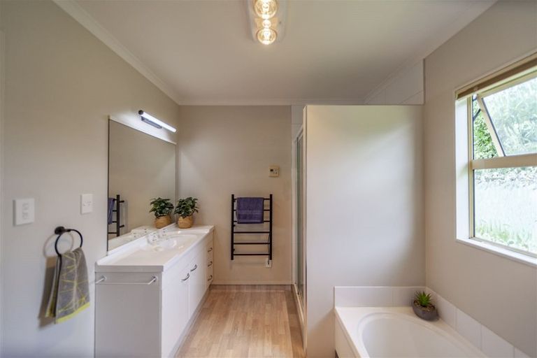 Photo of property in 91b Kensington Drive, Taradale, Napier, 4112