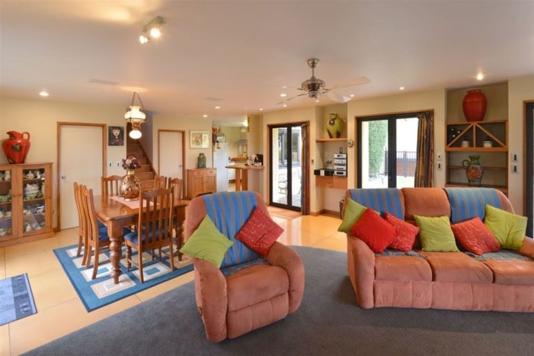 Photo of property in 15 Kanehiana Drive, Te Kamo, Kamo, 0185