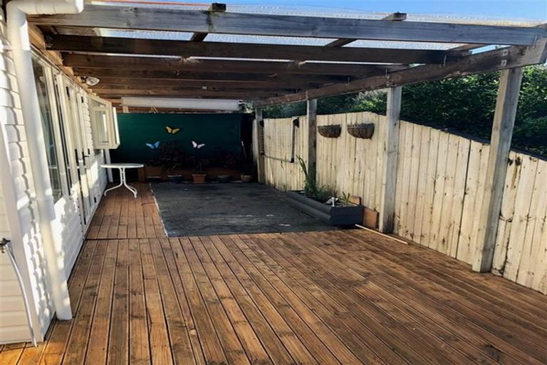 Photo of property in 24b Palmgreen Court, Stanmore Bay, Whangaparaoa, 0932