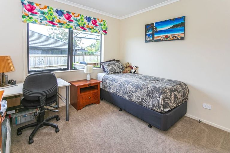 Photo of property in 23 Victoria Street, Coromandel, 3506