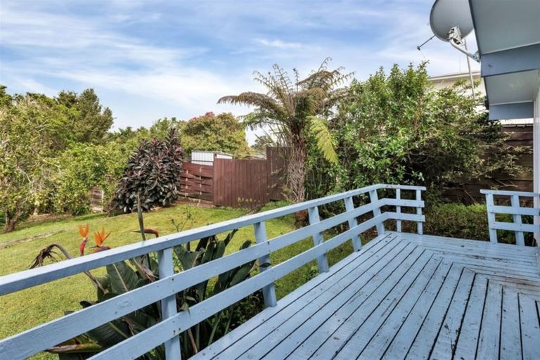 Photo of property in 18 Edge Street, Onerahi, Whangarei, 0110