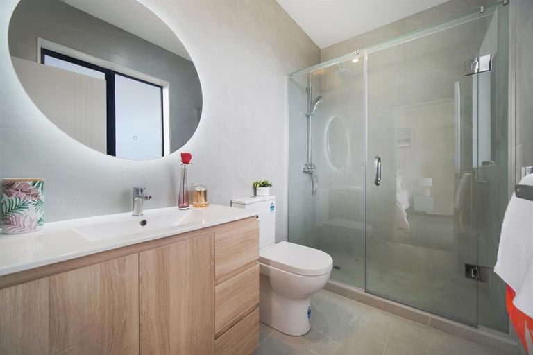 Photo of property in 42 Holcroft Street, Papakura, 2110