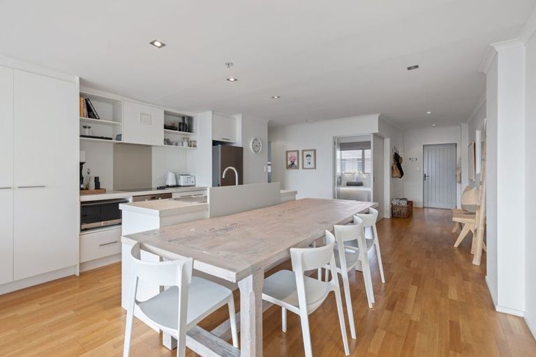 Photo of property in 310/332 Maunganui Road, Mount Maunganui, 3116