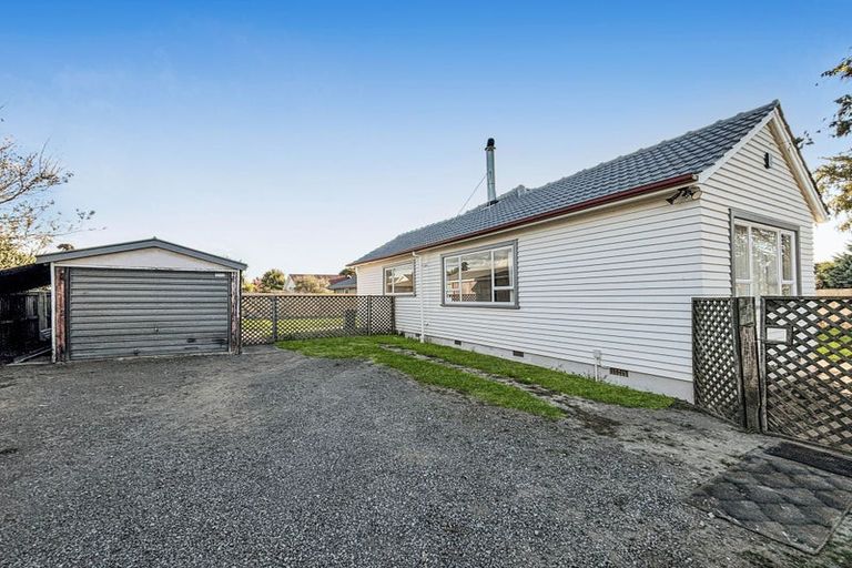 Photo of property in 154 Breezes Road, Aranui, Christchurch, 8061