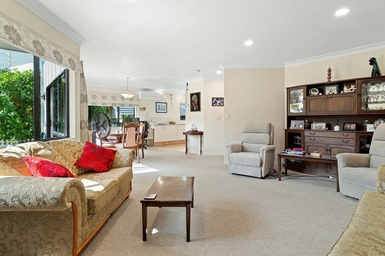 Photo of property in 32 Highgrove Place, Bethlehem, Tauranga, 3110