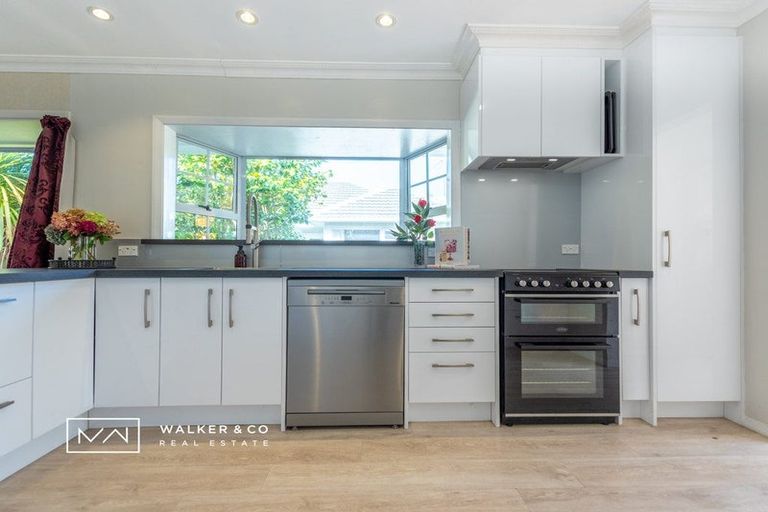 Photo of property in 51 Brentwood Street, Trentham, Upper Hutt, 5018