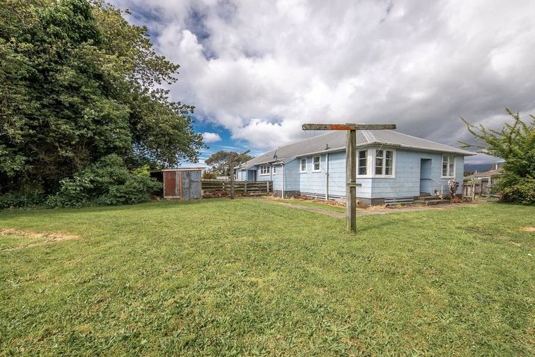 Photo of property in 7- 9 Scanlon Place, Westport, 7825