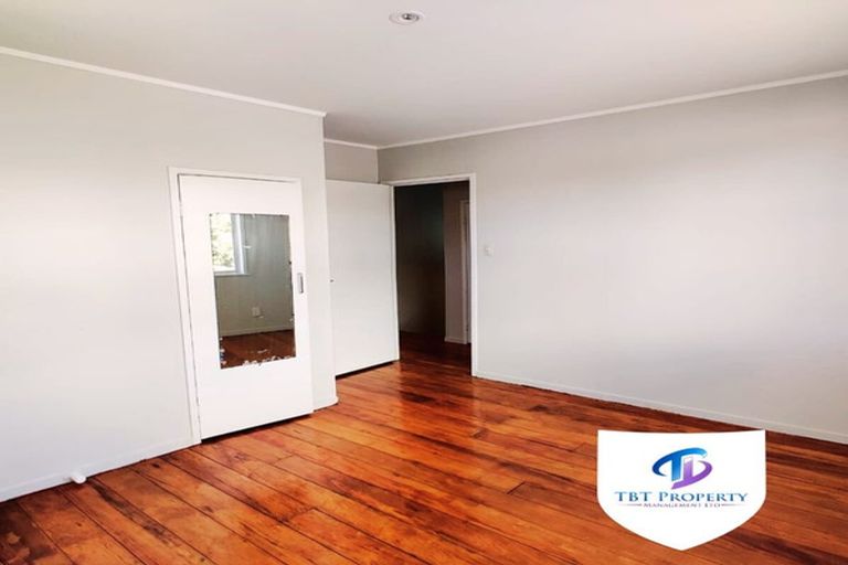 Photo of property in 27 Burndale Terrace, Manurewa, Auckland, 2102