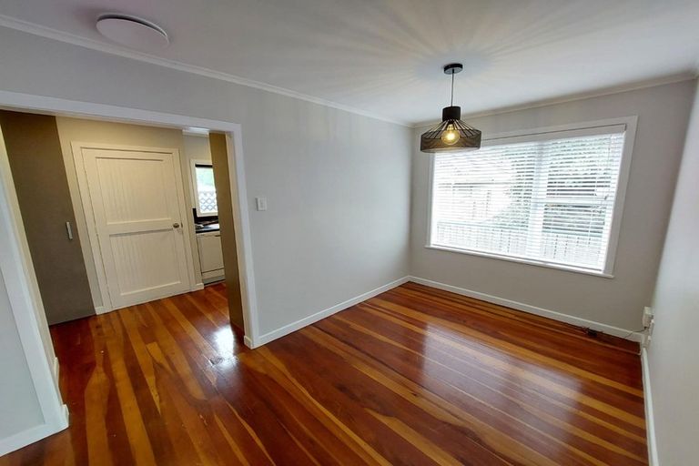 Photo of property in 4096 Great North Road, Glen Eden, Auckland, 0602