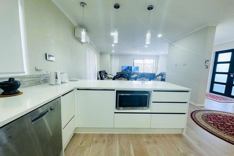 Photo of property in 13 Eros Road, Flat Bush, Auckland, 2019
