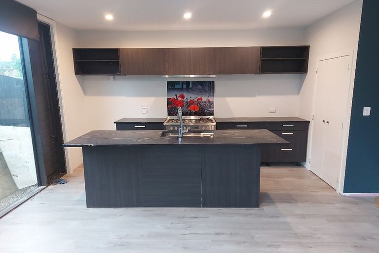 Photo of property in 20 De Val Drive, Titirangi, Auckland, 0604