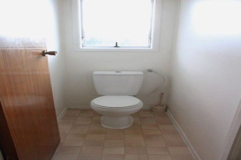 Photo of property in 17 Priestley Drive, Bucklands Beach, Auckland, 2014