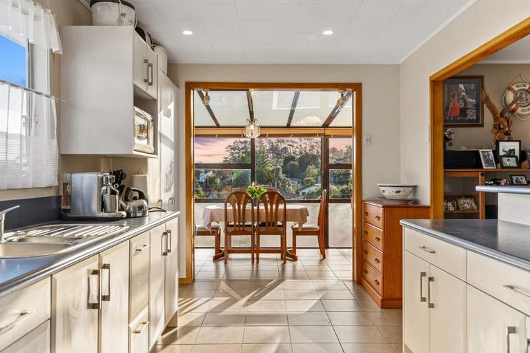 Photo of property in 39 Rehia Road, Massey, Auckland, 0614