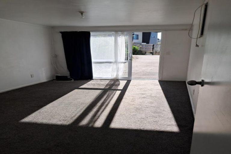 Photo of property in 1 Corlett Street, Johnsonville, Wellington, 6037