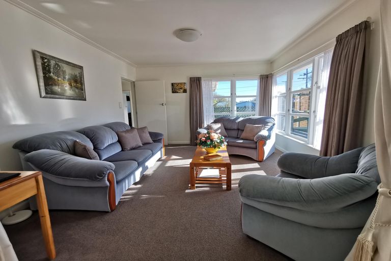 Photo of property in 75 Grey Street, Cambridge, 3434