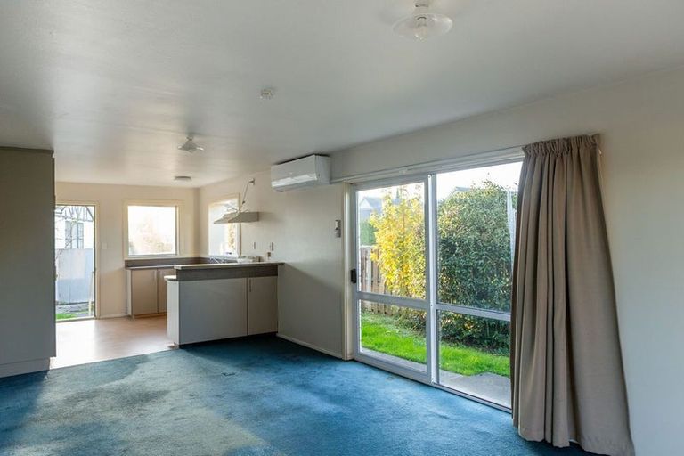 Photo of property in 1/51 Oldwood Street, Bishopdale, Christchurch, 8053