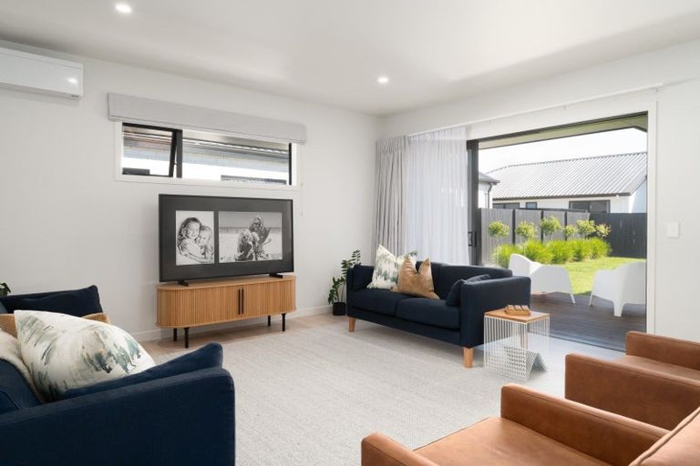 Photo of property in 17 Ruru Street, Cambridge, 3434