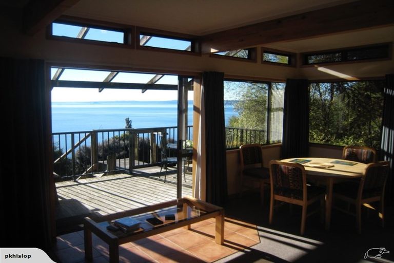 Photo of property in 12 Pukawa Road, Pukawa Bay, Turangi, 3381