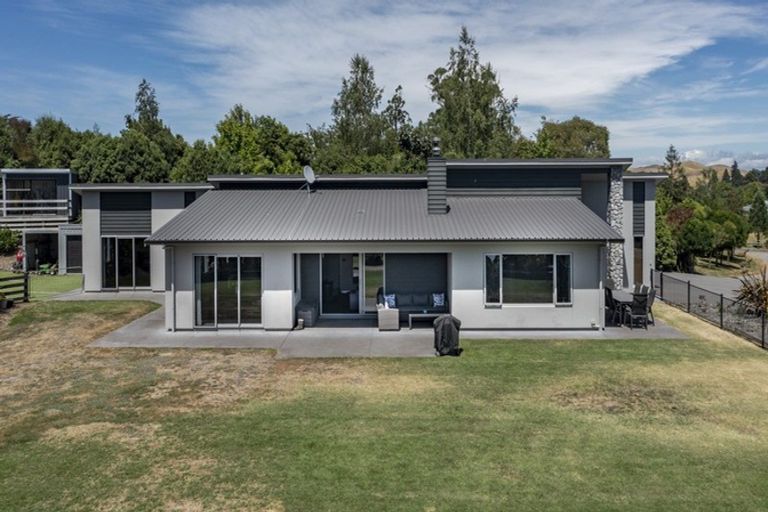 Photo of property in 6a Parkland Drive, Waipawa, 4210