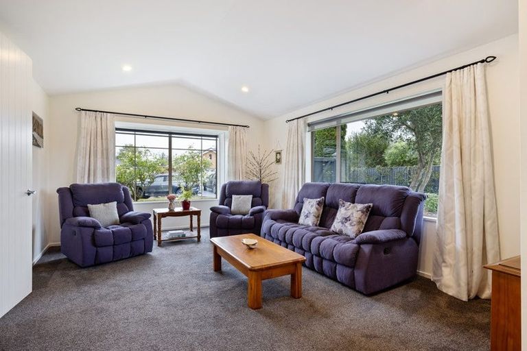 Photo of property in 11 Bernadette Street, Aidanfield, Christchurch, 8025