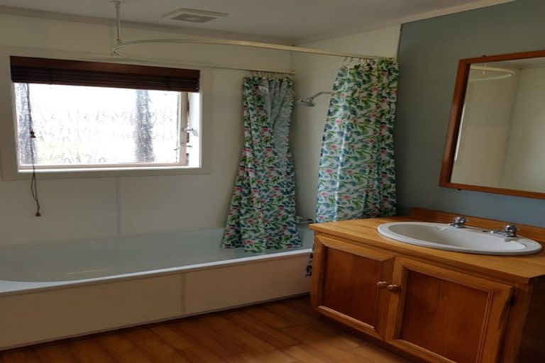 Photo of property in 99 Churton Drive, Churton Park, Wellington, 6037