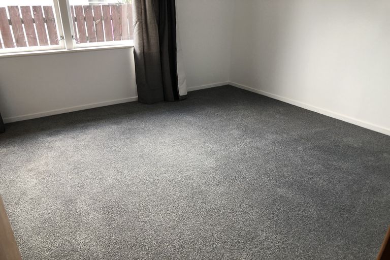 Photo of property in 17 Glen Norman Avenue, Henderson, Auckland, 0610