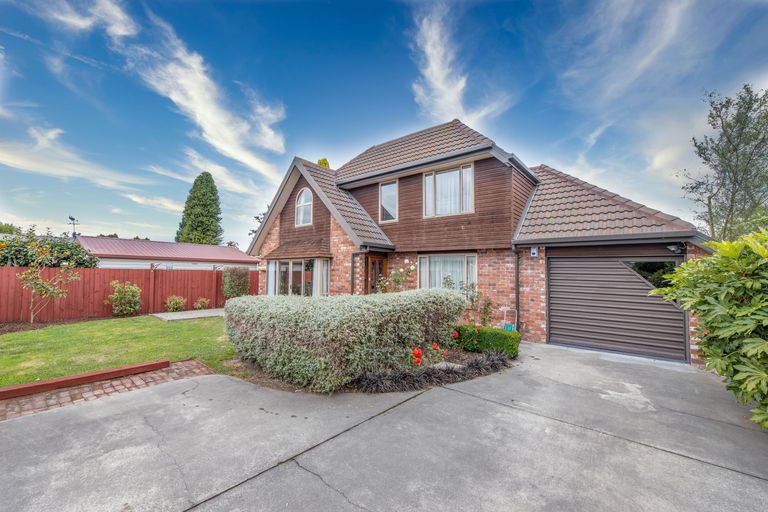 Photo of property in 2/48 Colwyn Street, Bryndwr, Christchurch, 8053