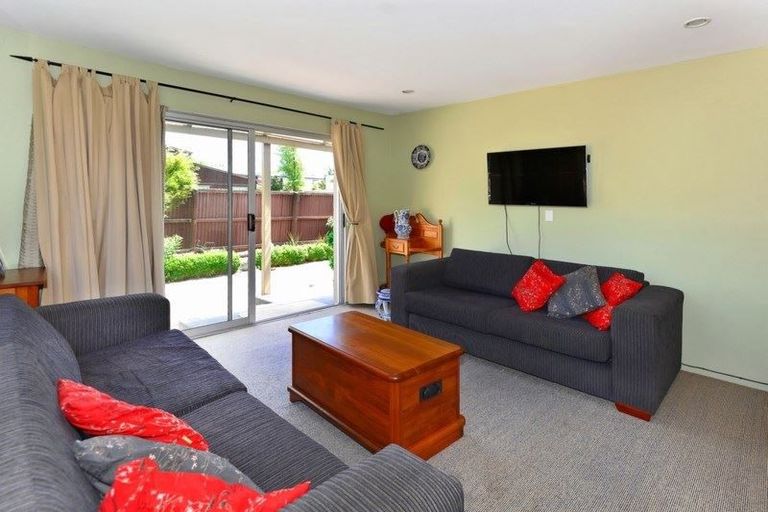 Photo of property in 5/12 Keoghs Lane, St Albans, Christchurch, 8014