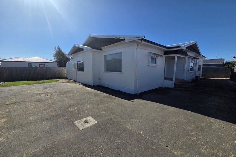 Photo of property in 104 Blenheim Road, Riccarton, Christchurch, 8041