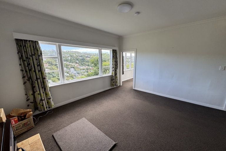 Photo of property in 5 Harland Street, Brooklyn, Wellington, 6021