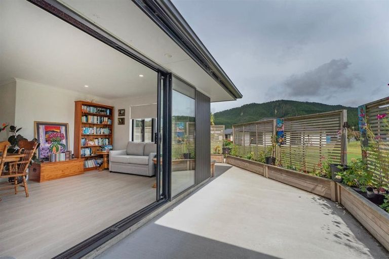 Photo of property in 37 Saint Andrews Drive, Pauanui, Hikuai, 3579