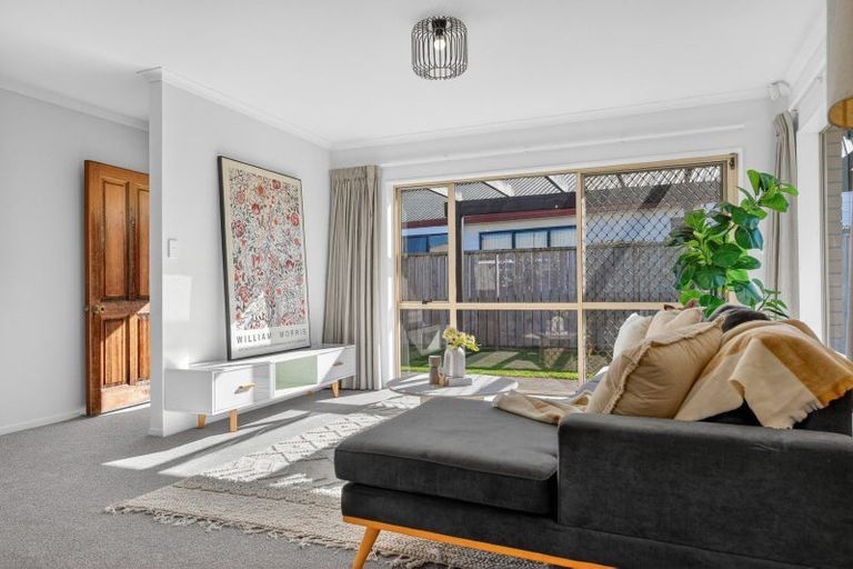 Photo of property in 19 Moreland Avenue, Pukete, Hamilton, 3200
