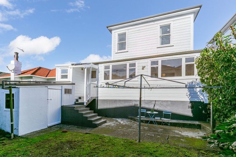 Photo of property in 18 Colombo Street, Newtown, Wellington, 6021