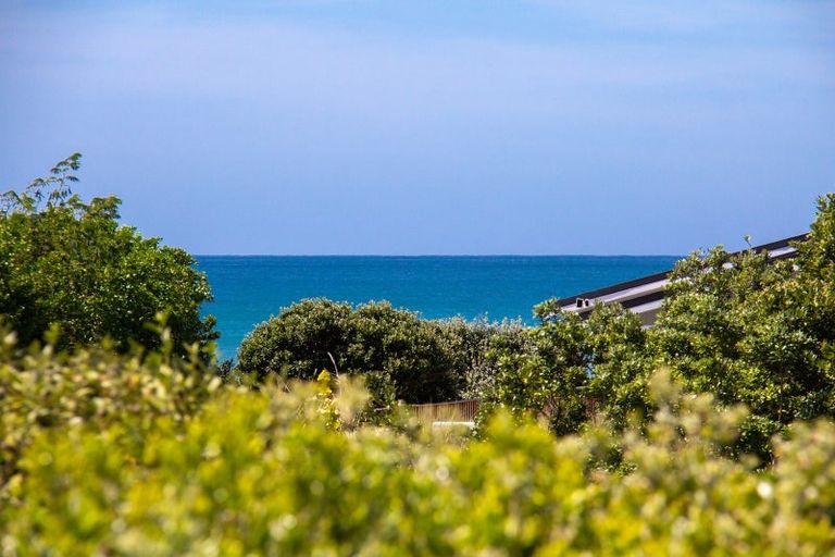 Photo of property in 48 Blue Pacific Parade, Riversdale Beach, Masterton, 5872