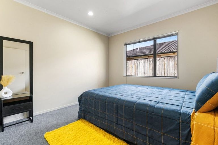 Photo of property in 8 Maadi Place, Papakura, 2110