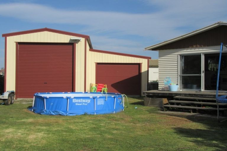 Photo of property in 2 Kowhai Avenue, Edgecumbe, 3120