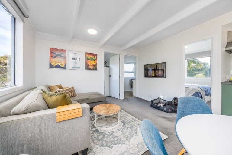Photo of property in 35 Matai Road, Stanmore Bay, Whangaparaoa, 0932