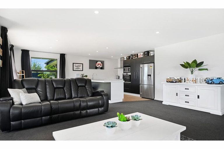 Photo of property in 32 Quartz Drive, Rolleston, 7614