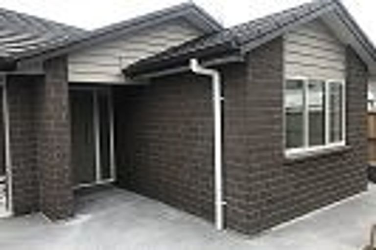 Photo of property in 7 Weka Close, Red Beach, 0932