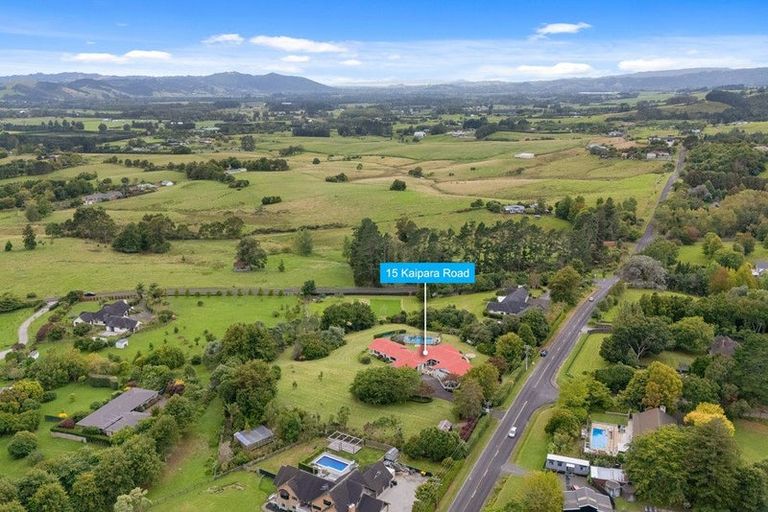 Photo of property in 15 Kaipara Road, Papakura, 2582