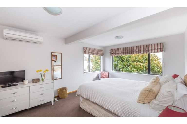 Photo of property in 8 Herbs Place, Cashmere, Christchurch, 8022