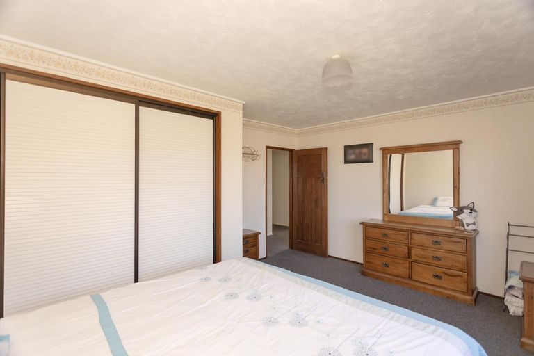 Photo of property in 19 Burnett Street, Kakanui, Oamaru, 9495