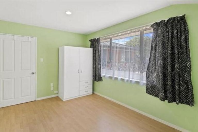 Photo of property in 1 Roche Avenue, Upper Riccarton, Christchurch, 8041