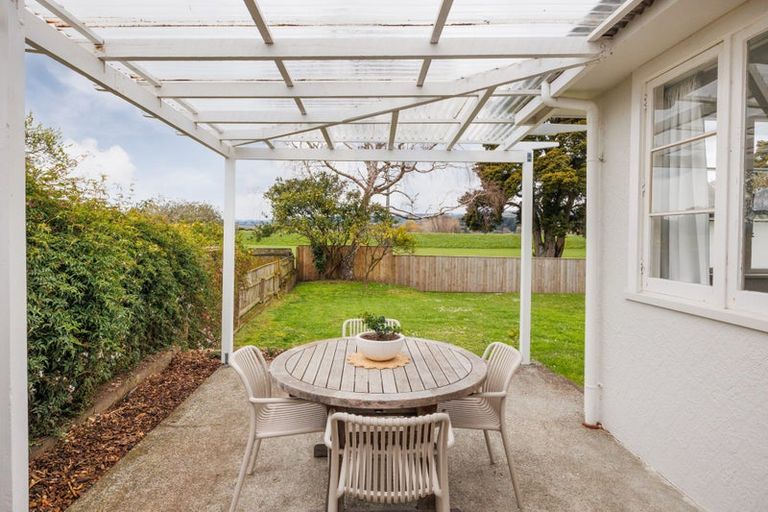 Photo of property in 37 Waterloo Crescent, Hokowhitu, Palmerston North, 4410