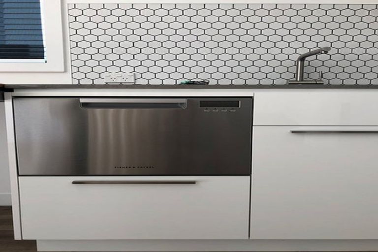 Photo of property in 82c Wallace Street, Mount Cook, Wellington, 6021