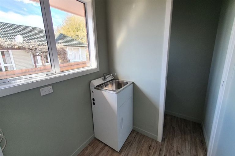 Photo of property in 44 Pinehurst Crescent, Russley, Christchurch, 8042