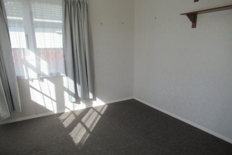 Photo of property in 27 Hall Crescent, Epuni, Lower Hutt, 5011