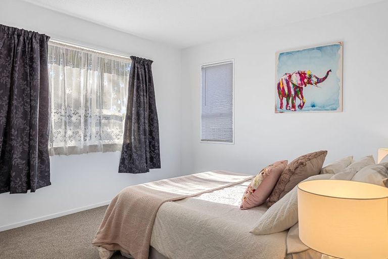 Photo of property in 450 Mairehau Road, Parklands, Christchurch, 8083